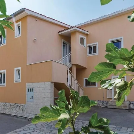 Apartment Valdebek 2
